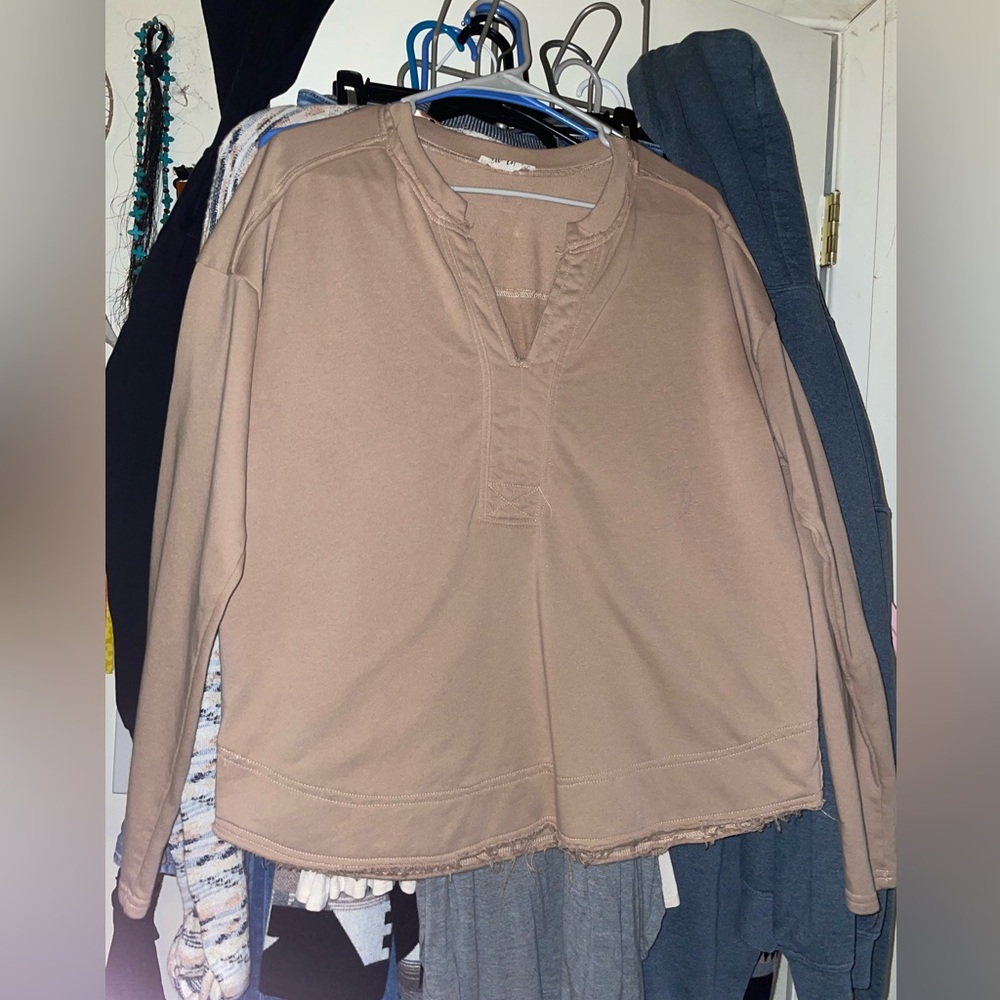 Women's Large tan long sleeve top
